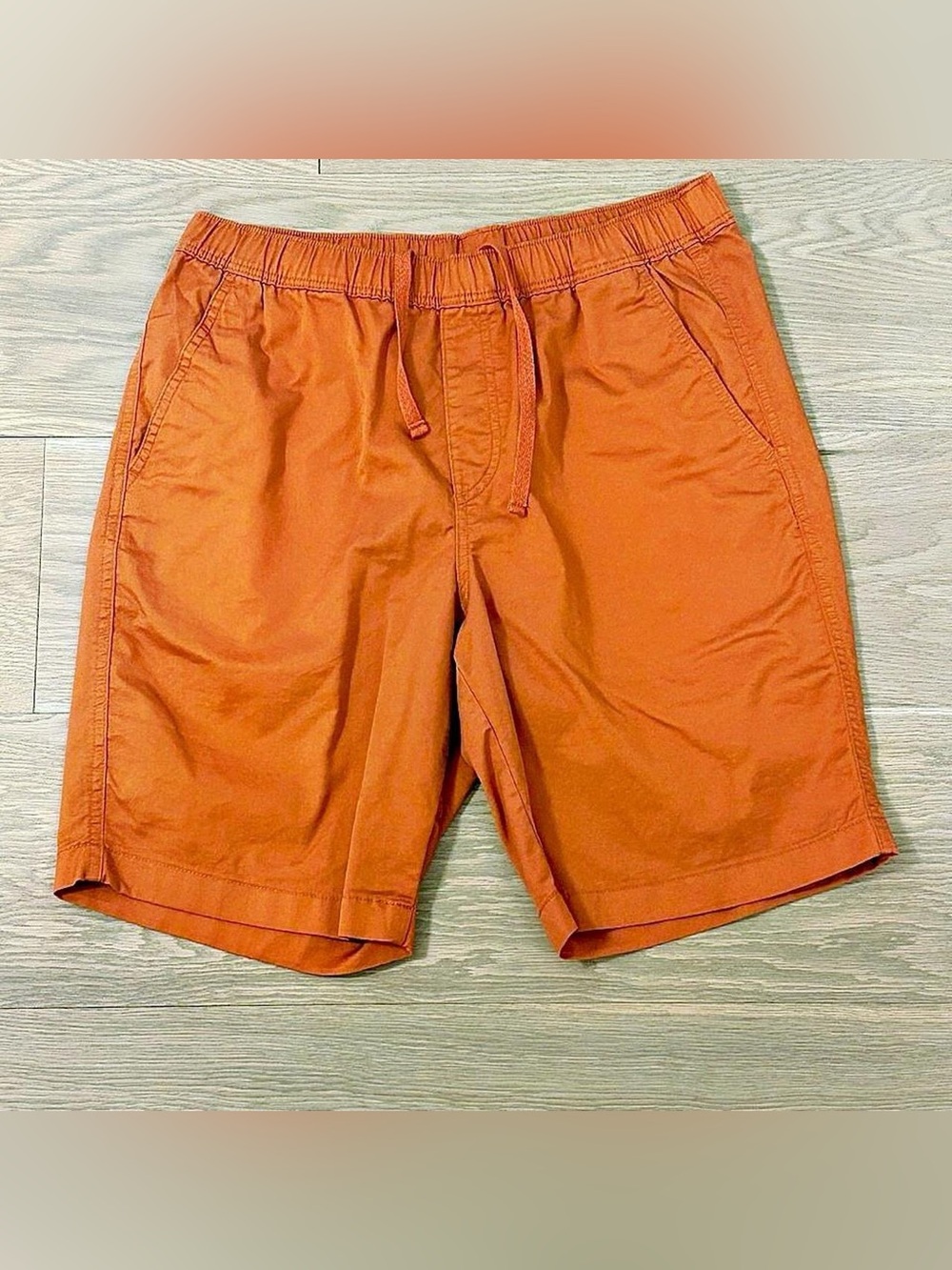 Uniqlo Men's Rust Orange Drawstring Athletic Shorts
